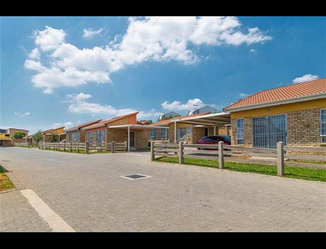 3 BEDROOM PROPERTY TO RENT IN COSMO CITY